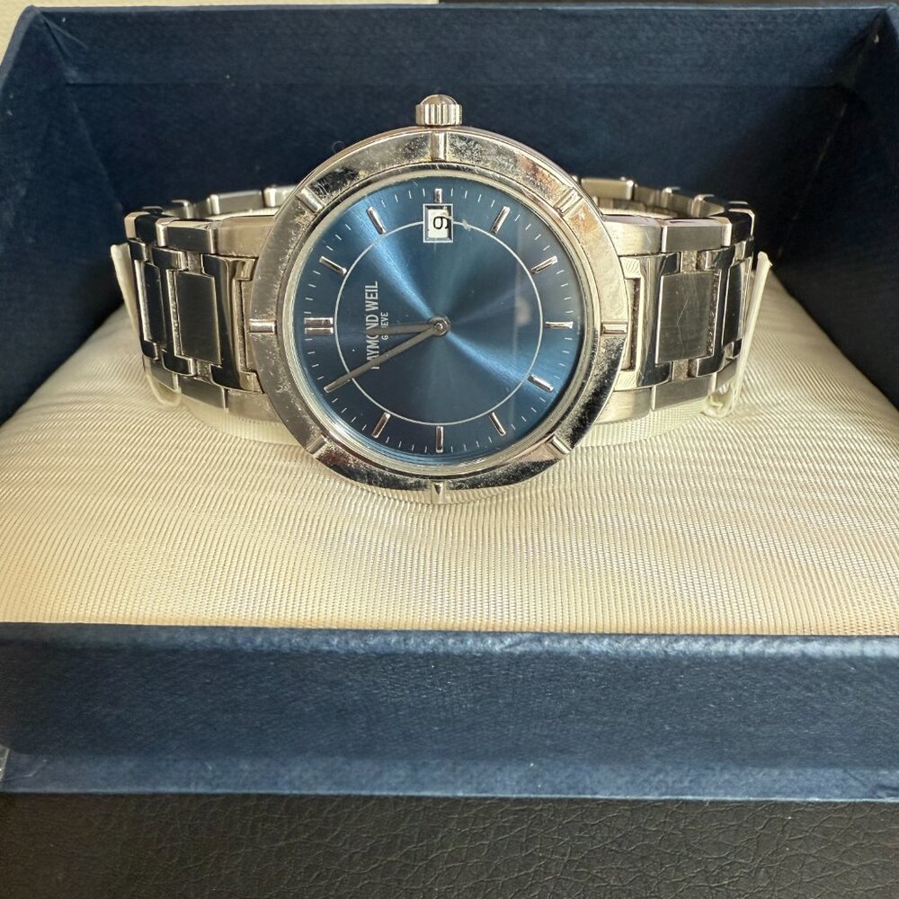 Raymond Weil International - Navy Blue Dial - Picture 2 of 4